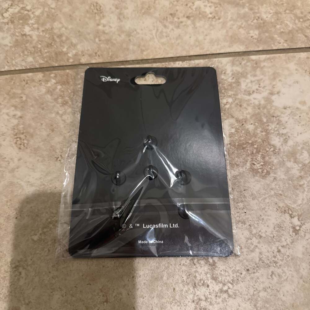Star Wars Celebration 2020 Pins 3 Pack Rey Kylo Ren Pin - Picture 3 of 3